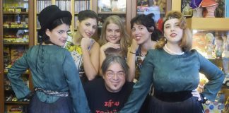 “Ζήτω τα Λαϊκά Κορίτσια” στο CORONET THEATER