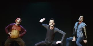 ΑΡΚΑΣ «Επείγοντα περιστατικά: Εχθροί εξ’ αίματος – βιολογικός μετανάστης» στο Από Κοινού Θέατρο