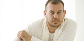 Δημήτρης Πακσόγλου: “Ανυπομονώ να ερμηνεύσω τον ρόλο του Γκαμπριέλε”