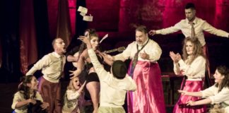 “Εκκλησιάζουσες” στο Θέατρο Τέχνης