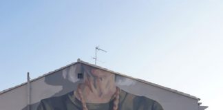 Τιμή στις «αόρατες γυναίκες» από την καλλιτέχνιδα του δρόμου Hyuro που δεν είναι πιά κοντά μας