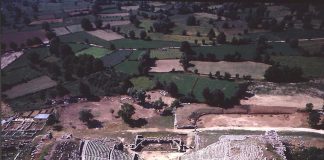 Αρχαιολογικός Χώρος Δωδώνης: Οι πάροδοι, η ορχήστρα, η σκηνή