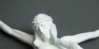 Ο Kenneth Blom σε ατομική έκθεση στην Dropsfabrikken Gallery