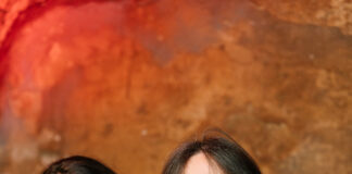 Νύχτες Φωτεινές στο Χαμάμ με τον Βασίλη Λέκκα και την Γεωργία Δρακάκη