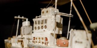 “Οι Δράκοι της Θάλασσας”, έκθεση του Γιώργου Σταυρακάκη στην Άνδρο