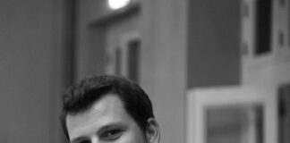 Γιάννης Αγγελάκης:”Πάντα ο κόσμος έχει την ανάγκη να ερωτευτεί και να αγαπηθεί, από την αρχή του κόσμου, αυτό δεν αλλάζει και δε πρόκειται να αλλάξει ποτέ”