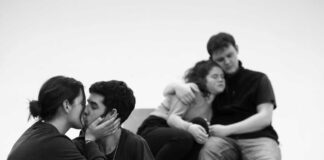 “CONSTELLATIONS του Nick Payne από την θεατρική ομάδα FreεΚ