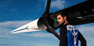 Ο Άγγελος Ζυμάρας στην Ελληνογερμανική Αγωγή o-angelos-zymaras-stin-ellinogermaniki-agogi-defying-gravity