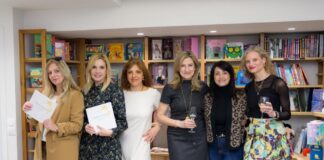 Με μεγάλη επιτυχία η παρουσίαση του λευκώματος “Aphrodite Reinvented – The Concept Book” της Χριστίνας Χαροκόπου Με μεγάλη επιτυχία η παρουσίαση του λευκώματος “Aphrodite Reinvented – The Concept Book” της Χριστίνας Χαροκόπου