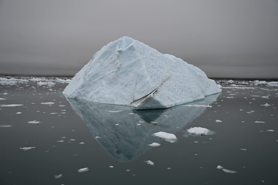 Γροιλανδία: Μπλε Πάγος, έκθεση φωτογραφίας Δρ. Γιάννη Τζώρτζη στην a.antonopoulou.art