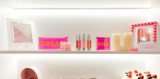 Play with Color: Η νέα, χαρούμενη εποχή των Chubby Stick™ από την Clinique Play with Color: Η νέα, χαρούμενη εποχή των Chubby Stick™ από την Clinique