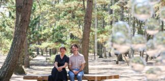 Κέιτλιντ Μπράουν & Γουέιν Γκάρετ: Ένα έργο πρέπει να «συνομιλεί» με τον χρόνο, είτε μέσα από ανθεκτικότητα είτε μέσα από τη φυσική του φθορά Wayne Garrett