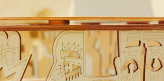 Η έκθεση του Looper A Bathroom and Other… Unexpected Human Stories Πέμπτη 11 Ιουνίου 2026 Looper