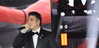Πρεμιέρα για το Γιώργο Κακοσαίο στο «Lux Stage Athens» Πρεμιέρα για το Γιώργο Κακοσαίο στο «Lux Stage Athens»