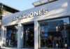 JACK&JONES: Fashion, μουσική και ποδοσφαιρικές παρουσίες στο ανανεωμένο κατάστημα του Χαλανδρίου JACK&JONES: Fashion, μουσική και ποδοσφαιρικές παρουσίες στο ανανεωμένο κατάστημα του Χαλανδρίου